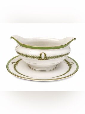 Gravy Boat with Attached Underplate Baronet Lyric